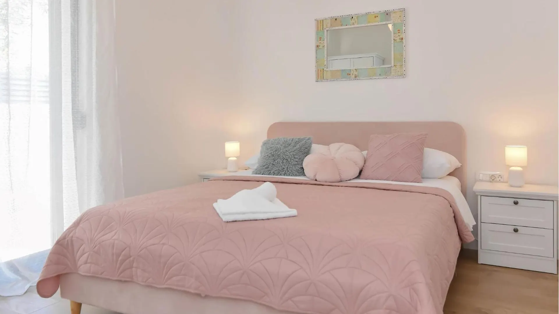 Lovely Home In Razanac With Wifi